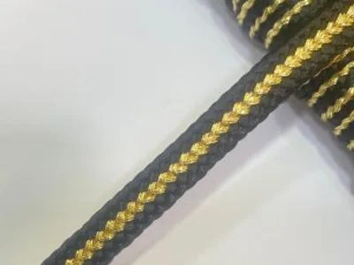 ضفيرة مزرولة بالساري